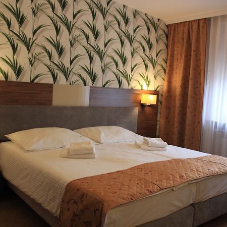 Cumulus Hotel Bedzin Ngoại thất bức ảnh