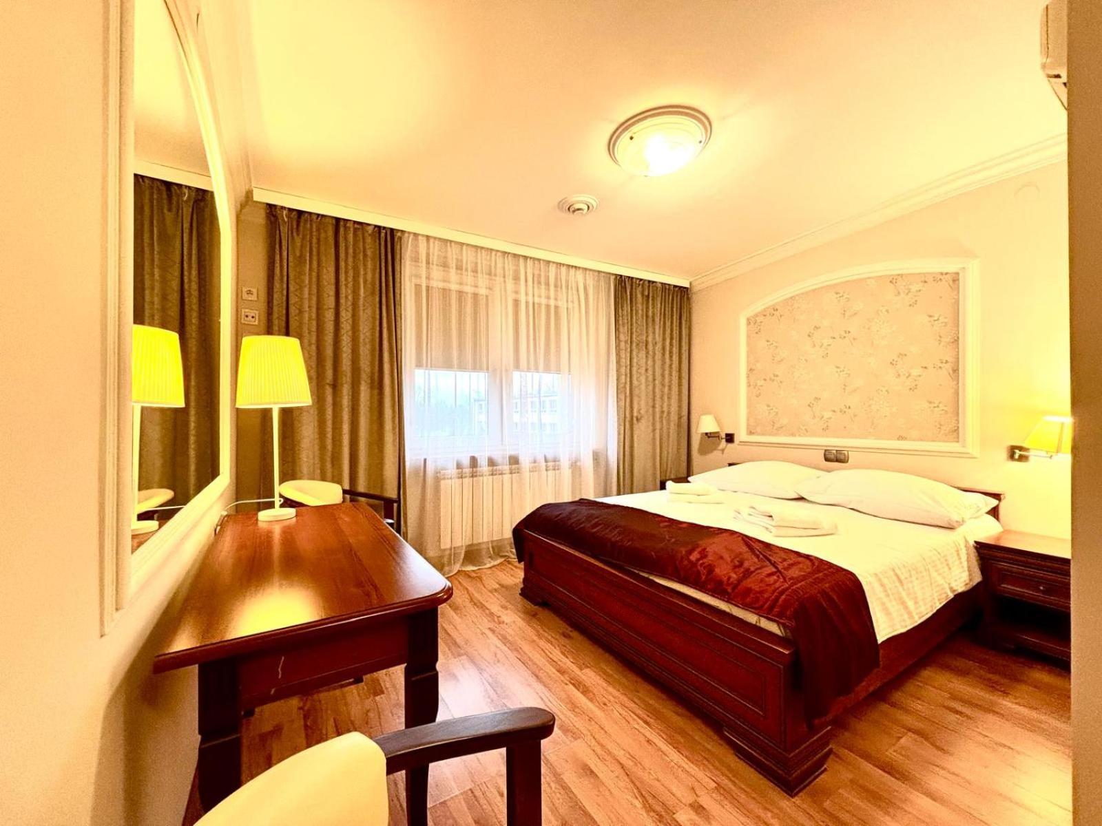Cumulus Hotel Bedzin Ngoại thất bức ảnh